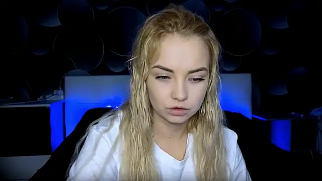 StephanieSweety online show from November 2025 11:36:01 AM