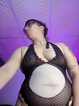 Piafisher1 online show from September 2025 11:11:02 PM