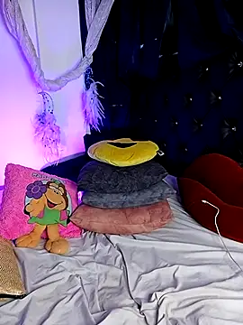 Piafisher1 online show from March 2025 04:07:02 PM