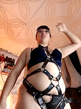 Piafisher1 online show from October 2025 11:16:02 PM