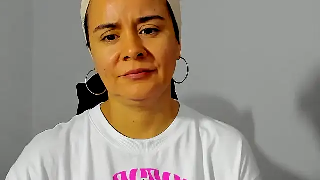 Sami Hotie1 online show from February 2026 09:25:01 PM