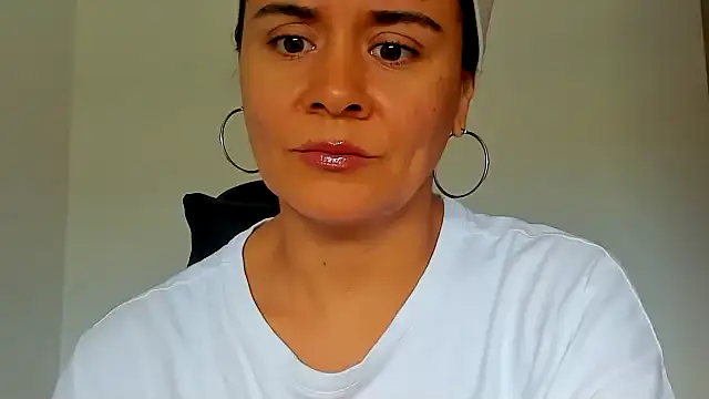 Sami Hotie1 online show from February 2026 09:04:01 PM