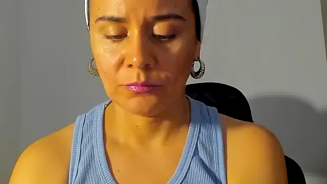 Sami Hotie1 online show from November 2025 09:29:02 PM