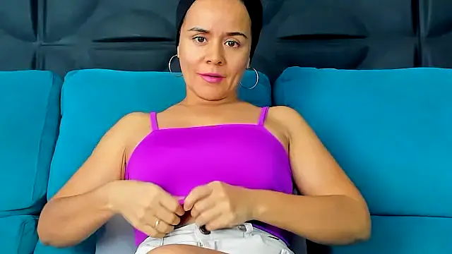 Sami Hotie1 online show from February 2026 09:00:01 PM