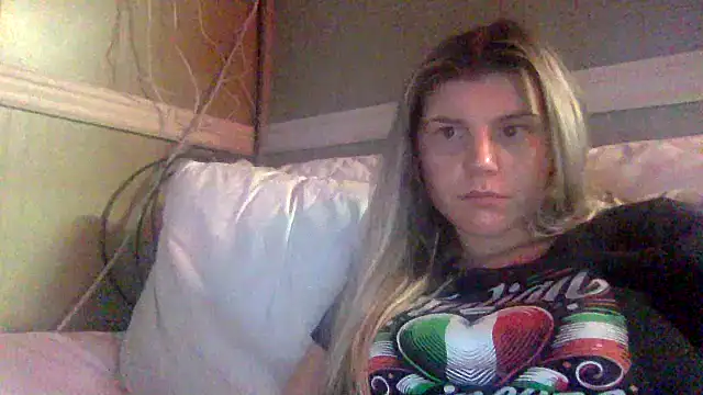 candycane57 online show from October 2025 09:58:02 PM