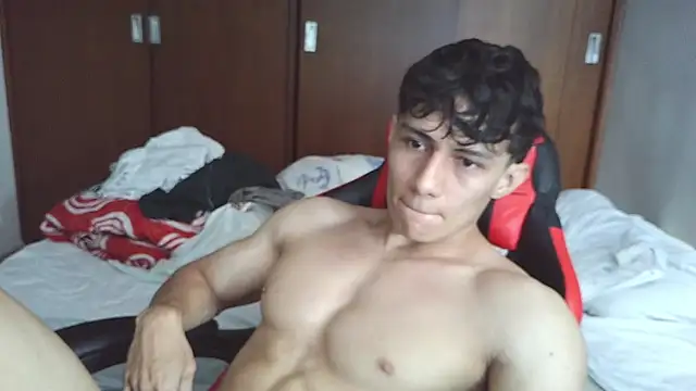 aresholland online show from November 2025 07:50:01 PM