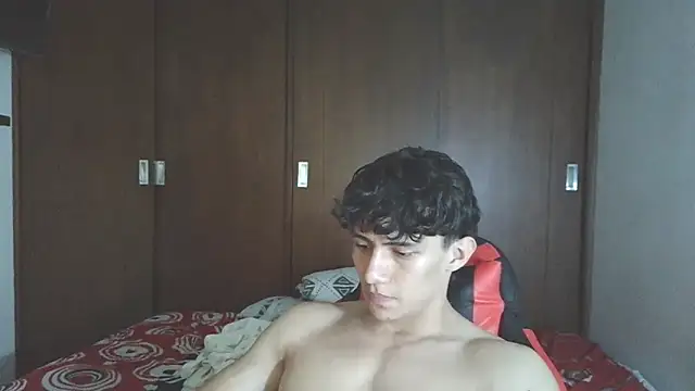 aresholland online show from November 2025 03:21:02 AM