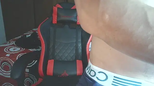 aresholland online show from October 2025 11:49:01 PM