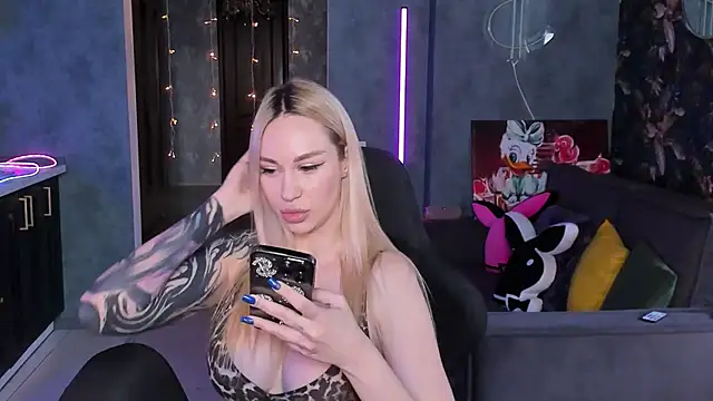 Blckmirrorr online show from February 2026 04:45:01 AM