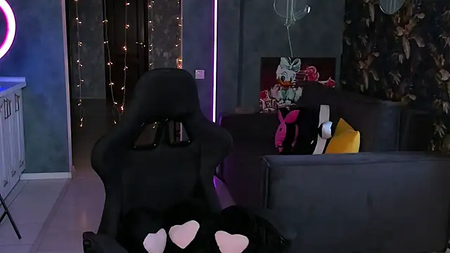 Snapshot of Blckmirrorr chatting on September 2025 10:03:01 AM Blckmirrorr online show from September 2025 10:03:01 AM