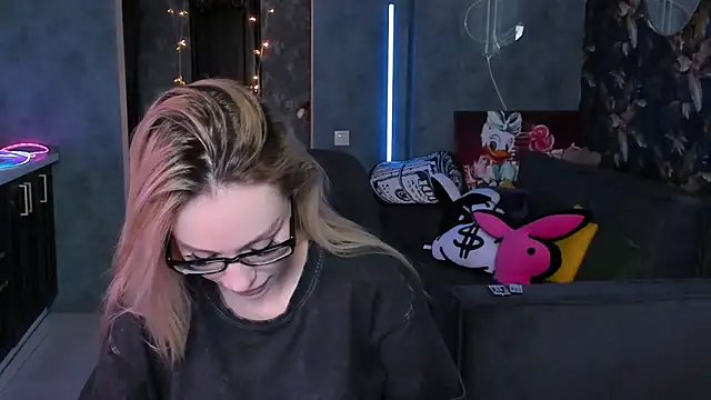 Blckmirrorr online show from March 2026 12:04:02 PM