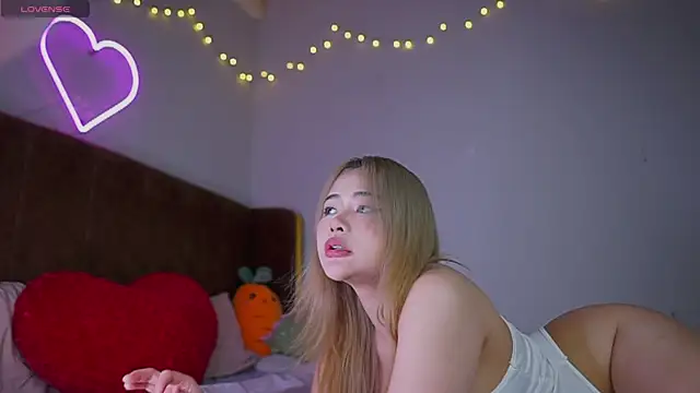 laybunny1 online show from October 2025 09:47:01 PM