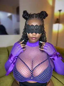 Snapshot of Sexy_panda69 chatting on May 2026 01:33:01 PM Sexy panda69 online show from May 2026 01:33:01 PM