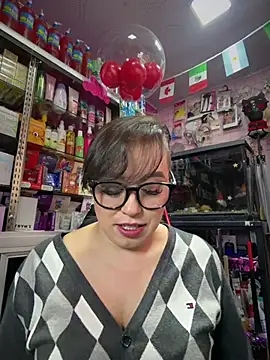 TamySweetness online show from June 2026 01:38:02 PM