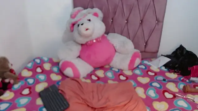 Snapshot of Zara_jay001 chatting on September 2025 01:01:02 AM Zara jay001 online show from September 2025 01:01:02 AM