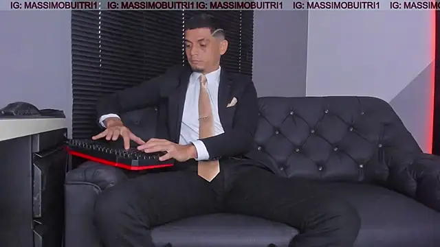 massimo g online show from December 2025 12:37:01 PM