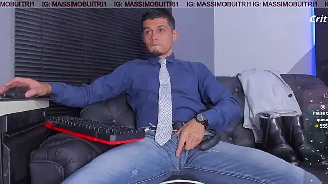 Snapshot of massimo_g chatting on February 2026 01:05:02 AM massimo g online show from February 2026 01:05:02 AM