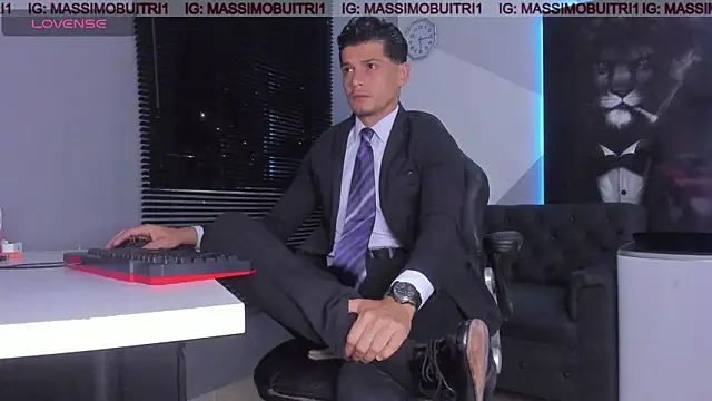 massimo g online show from November 2025 11:53:02 PM