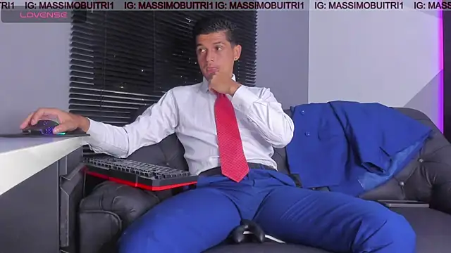 massimo g online show from May 2026 11:41:01 PM