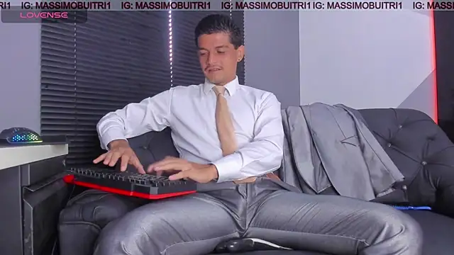 massimo g online show from April 2026 01:13:02 PM