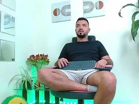 Snapshot of mathew_vidal1 chatting on November 2025 09:52:02 PM mathew vidal1 online show from November 2025 09:52:02 PM