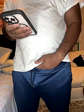 Snapshot of africandickxxl chatting on October 2025 10:03:02 AM africandickxxl online show from October 2025 10:03:02 AM