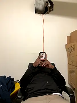 Snapshot of africandickxxl chatting on December 2025 01:35:01 PM africandickxxl online show from December 2025 01:35:01 PM