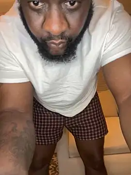 Snapshot of africandickxxl chatting on October 2025 11:15:01 PM africandickxxl online show from October 2025 11:15:01 PM