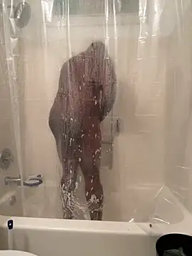 Snapshot of africandickxxl chatting on November 2025 11:37:01 AM africandickxxl online show from November 2025 11:37:01 AM