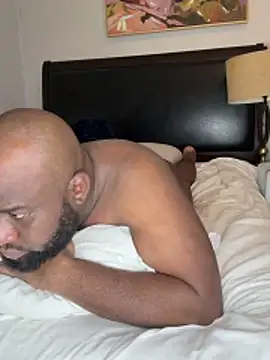 Snapshot of africandickxxl chatting on December 2025 11:10:01 PM africandickxxl online show from December 2025 11:10:01 PM