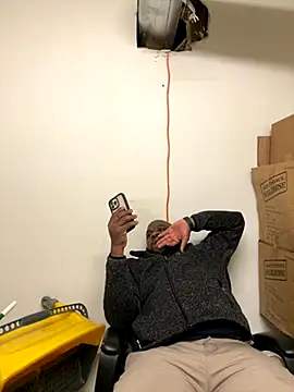 Snapshot of africandickxxl chatting on December 2025 06:51:02 PM africandickxxl online show from December 2025 06:51:02 PM