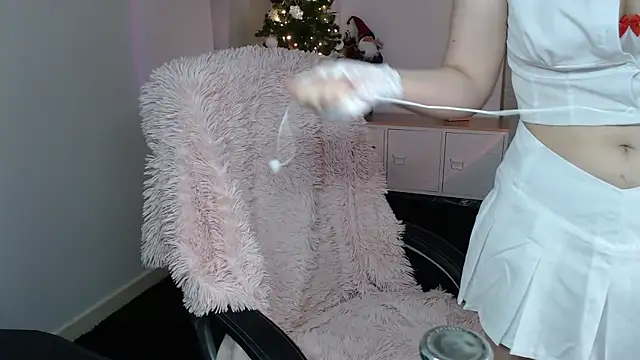 Crystal-dreamt online show from November 2025 09:26:02 AM