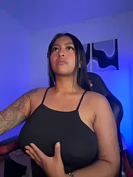 Snapshot of meganjames1 chatting on November 2025 01:50:02 AM meganjames1 online show from November 2025 01:50:02 AM