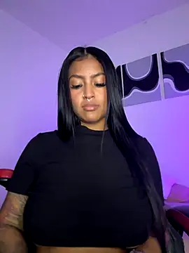 Snapshot of meganjames1 chatting on October 2025 12:09:01 AM meganjames1 online show from October 2025 12:09:01 AM