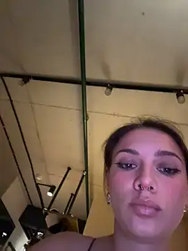 Snapshot of sinthiaroze chatting on September 2025 07:51:02 PM sinthiaroze online show from September 2025 07:51:02 PM