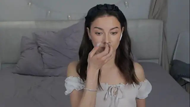 Snapshot of sinthiaroze chatting on January 2025 07:05:01 PM sinthiaroze online show from January 2025 07:05:01 PM