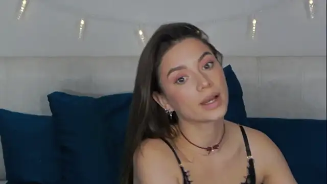 Snapshot of sinthiaroze chatting on December 2024 05:11:02 PM sinthiaroze online show from December 2024 05:11:02 PM