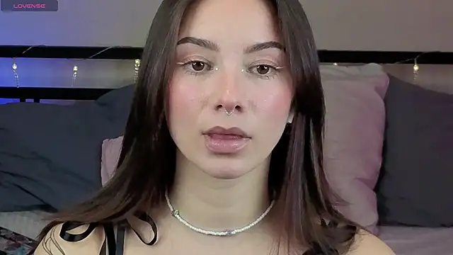 Snapshot of sinthiaroze chatting on November 2025 07:18:02 PM sinthiaroze online show from November 2025 07:18:02 PM