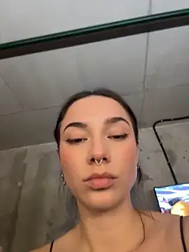 Snapshot of sinthiaroze chatting on November 2025 07:52:02 PM sinthiaroze online show from November 2025 07:52:02 PM