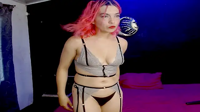 Snapshot of ASTRIDBULM chatting on September 2025 06:57:02 PM ASTRIDBULM online show from September 2025 06:57:02 PM