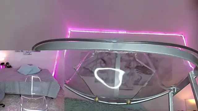 jazmin ross online show from October 2025 01:06:02 AM