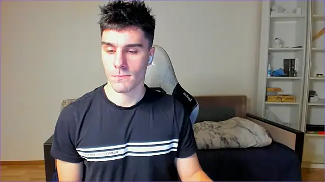 Snapshot of sam_huston chatting on November 2025 10:43:02 PM sam huston online show from November 2025 10:43:02 PM