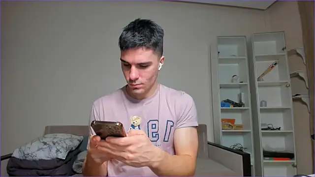 Snapshot of sam_huston chatting on February 2025 04:42:02 AM sam huston online show from February 2025 04:42:02 AM