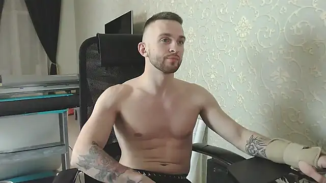 Marselle Laker online show from November 2025 11:49:01 PM