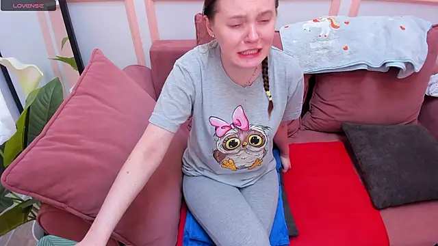 JannaVerdi  online show from February 2026 06:44:01 AM