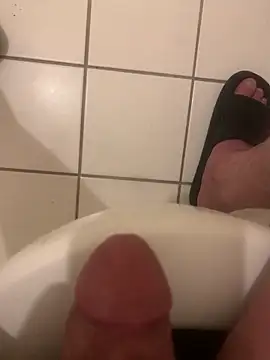 luay187 online show from April 2026 11:45:01 PM