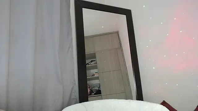 Snapshot of cristal_sexybody chatting on February 2025 12:20:02 AM cristal sexybody online show from February 2025 12:20:02 AM