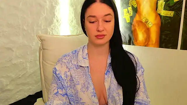 moniqque online show from September 2025 04:46:02 AM