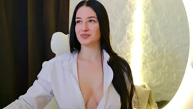 moniqque online show from October 2025 05:17:02 AM