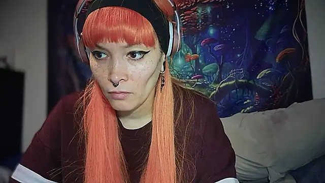 Snapshot of FRRANNKIE chatting on November 2025 10:24:01 PM FRRANNKIE online show from November 2025 10:24:01 PM